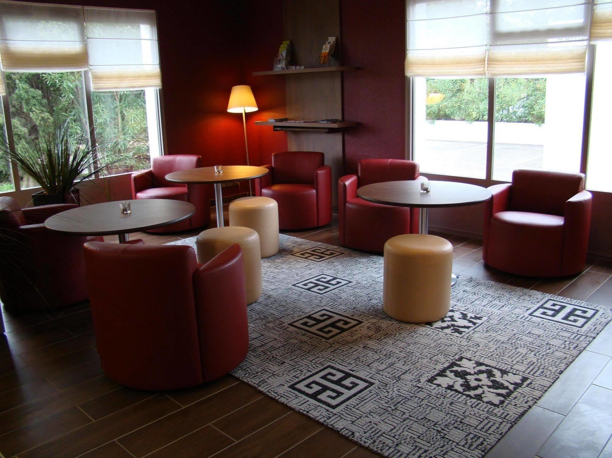 Hotel Campanile 3*